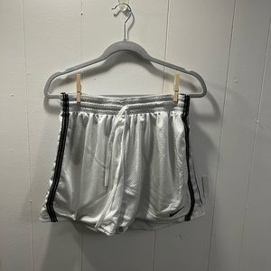 Nike|White Dri-fit Shorts|Size Large